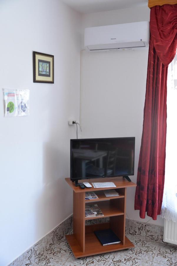 Apartment Kolonija Σλαβόνσκι Μπροντ Εξωτερικό φωτογραφία